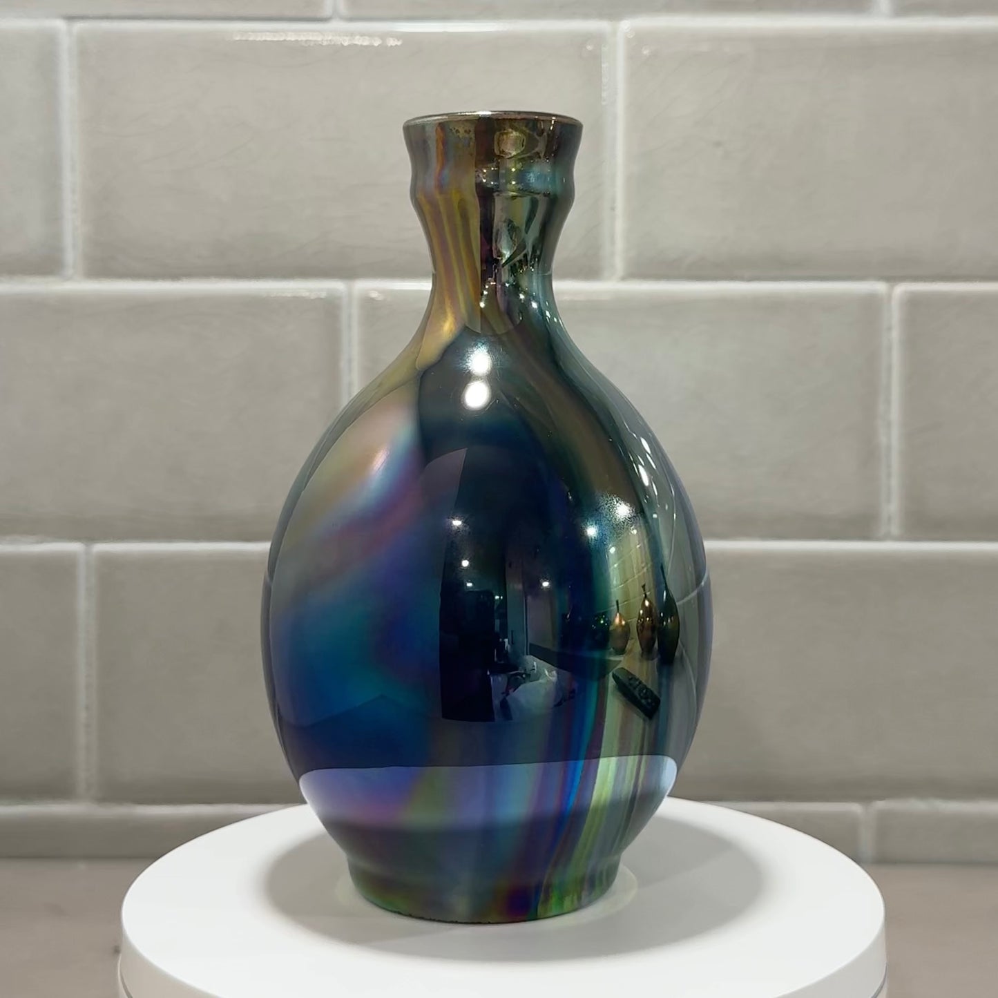 Swirl Luster Bud Vase