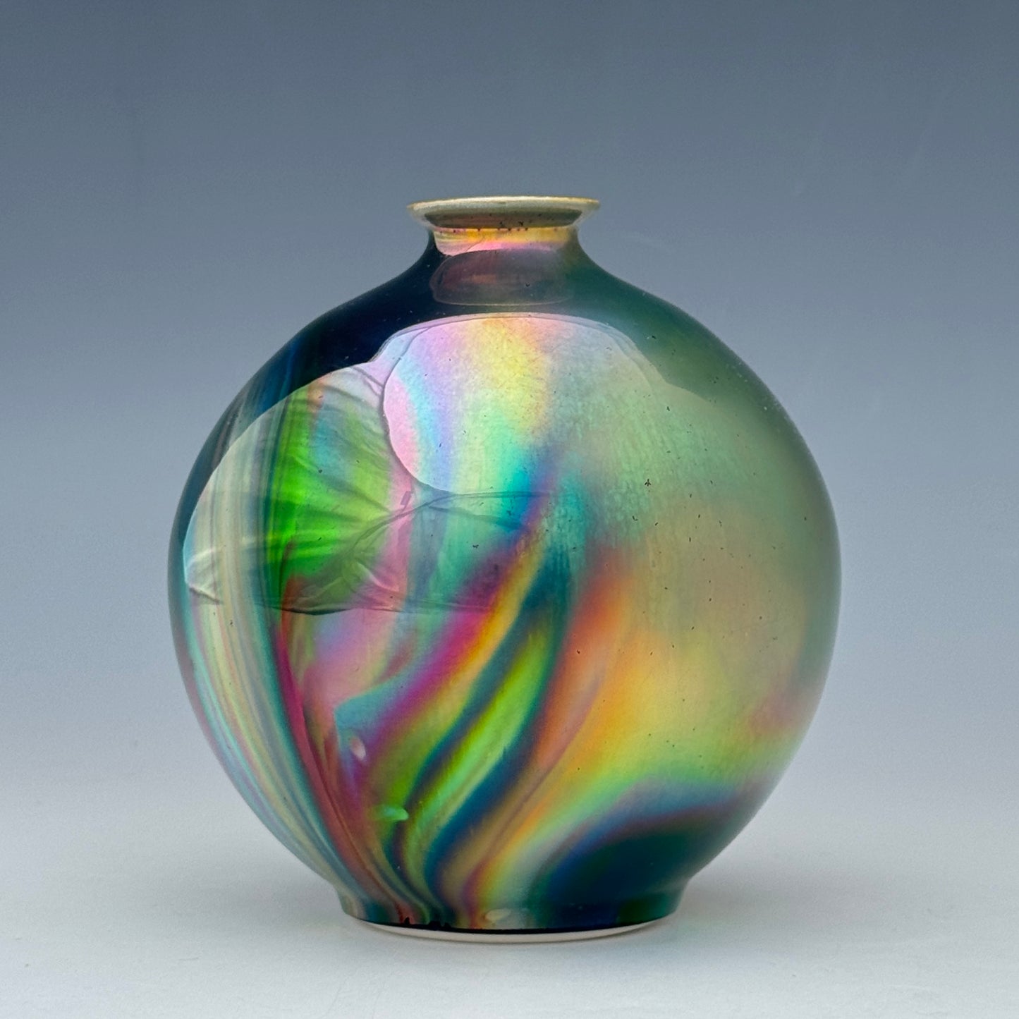 Swirl Luster Round Bud Vase