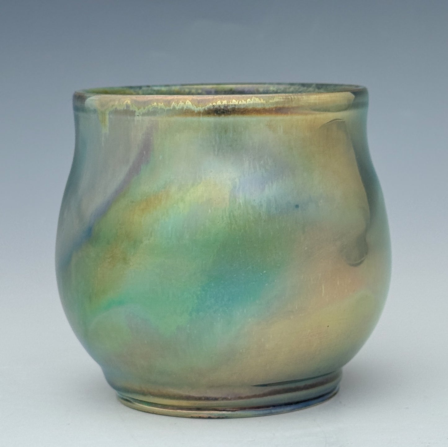 Champagne green luster cup